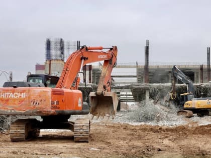 Снос аварийного здания в Павловском Посаде продолжается