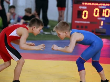 Юных ружан приглашают заняться вольной борьбой