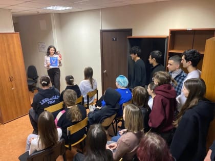 Депутат Анжелика Тавадова встретилась с молодёжным активом Долгопрудного