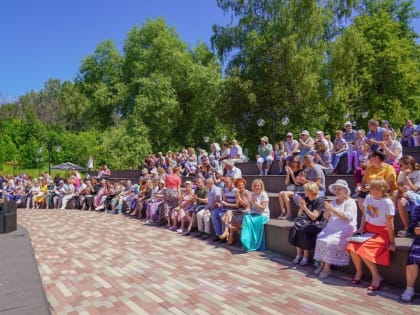 Сестрорецкий парк в Клину приглашает совершить путешествие по России
