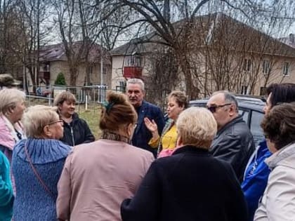 Первый заместитель главы Марина Ивановна Ведерникова встретилась с жителями села Красный Путь