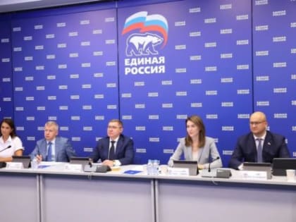 Единая Россия поддерживает школьников по всей стране