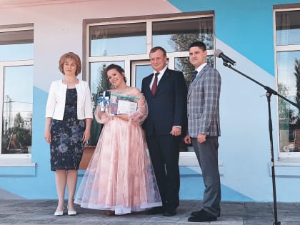 Максим Коркин поздравил выпускников