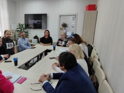 Общественная палата г.о. Балашиха пригласила члена ОП г.о. Мытищи Татьяну Филину на заседание комиссии по ЖКХ и благоустройству для обмена опытом.