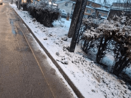 В Звенигороде расчистили от мусора улицу Василия Фабричнова