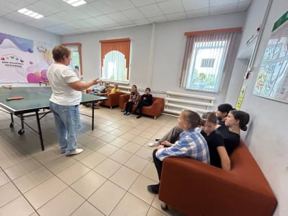 С целью профилактики суицидального поведения среди несовершеннолетних детей, в Протекинском СДК прошёл тематический час "Как прекрасно жить"