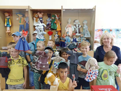 Лидинцы ознакомились с клубными формированиями