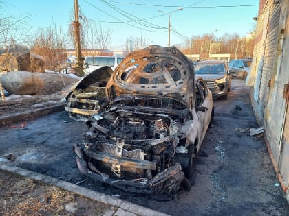 В Подольске ночью сгорело несколько автомобилей