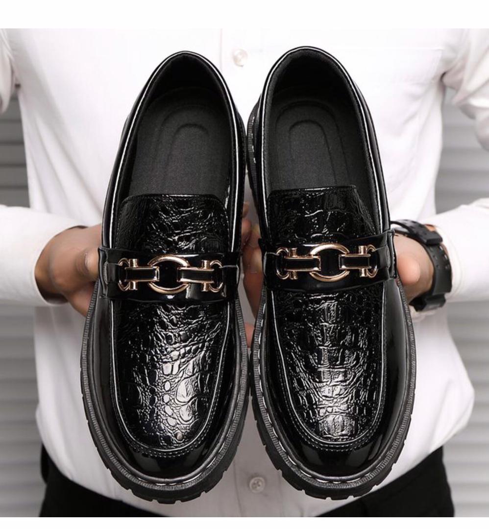CHAUSSURES 