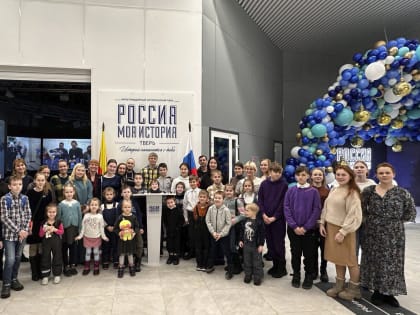 Прихожане тверских храмов в дни Святок посещалиют рождественские выставки, проводят викторины и конкурсы