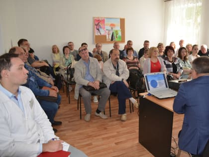 Врачи психиатры-наркологи собрались на учебу