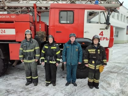 В Твери пожарные спасли из пожара трех человек. Есть погибший