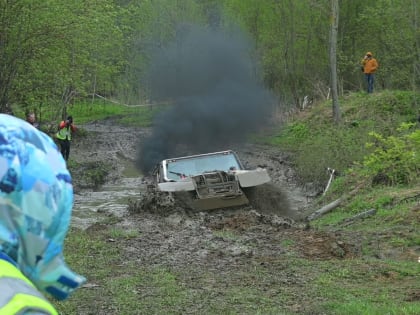 В Парке Павлова прошла гонка джипов и квадроциклов «Весенняя распутица»