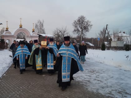 У мощей святителя  Спиридона