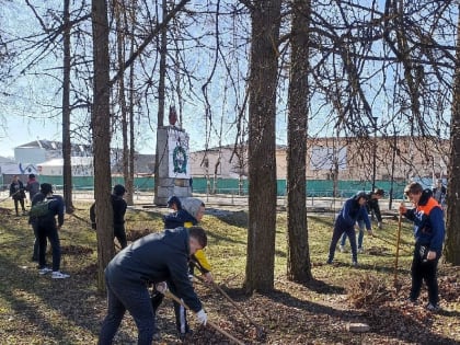 Первые субботники начались в Тверской области