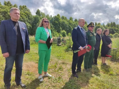 В Тверской области простились с сержантом Виктором Москвиным