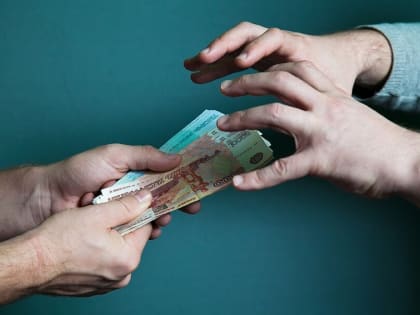 Молодая тверитянка лишилась 1 млн 400 тыс. рублей, занятых у банков для мошенников