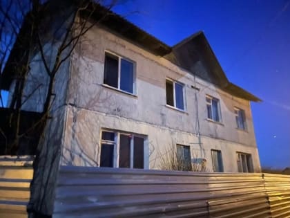 СК выясняет обстоятельства гибели людей, обнаруженных во время тушения пожара под Бежецком