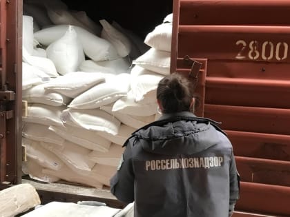 Вывозили мясопродукты, ввозили корма и рыбу