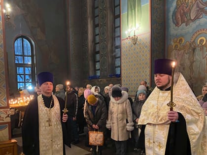 Всенощеное бдение на Праздник Рождества Христова.