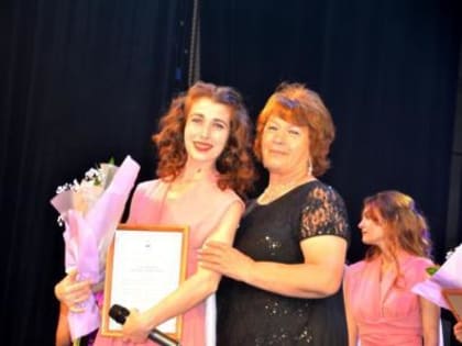 Народный самодеятельный коллектив вокальный эстрадный ансамбль «Интрига» отпраздновал своё двадцатилети