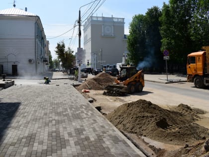 В Твери продолжается ремонт тротуаров