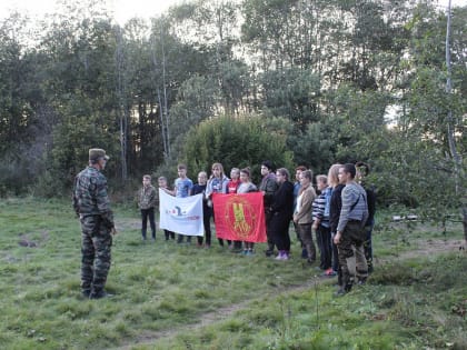 Военно-патриотический клуб «РУСЬ» и поисковый отряд «Тверичи» провели в Старицком районе полевую экспедицию