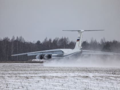 В Тверском соединении военно-транспортной авиации прошли полеты в сложных метеорологических условиях на самолетах Ил-76