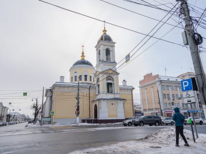 В субботу 1-й седмицы митрополит Амвросий совершил Божественную литургию в Вознесенском соборе
