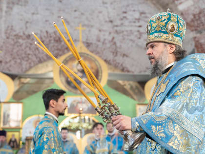 В Троицкий храм деревни Крутец Конаковского района вернулась чудотворная Казанская икона Божией Матери