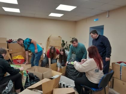Тверское РО партии СПРАВЕДЛИВАЯ РОССИЯ – ЗА ПРАВДУ продолжает сбор теплых вещей для участников СВО и жителей освобожденных территорий