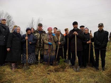 В городе Красный Холм заложен «Троицкий бор»