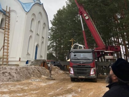 В деревне Крева Тверской области установили купол