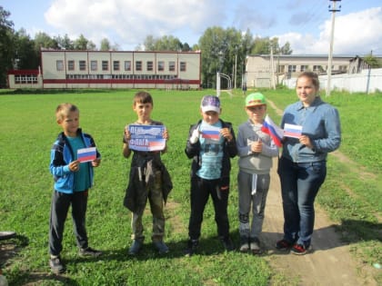 В Тверской области в библиотеке организовали заседание клуба молодых избирателей