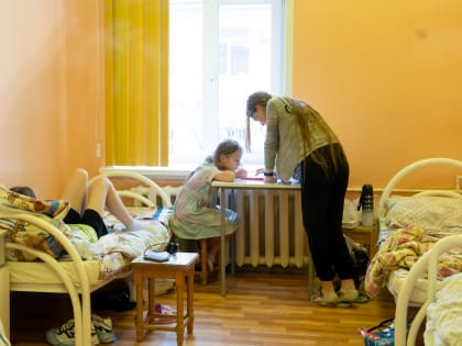 Маленькие пациенты в новогодние праздники получали в больнице не только таблетки, но и поздравления