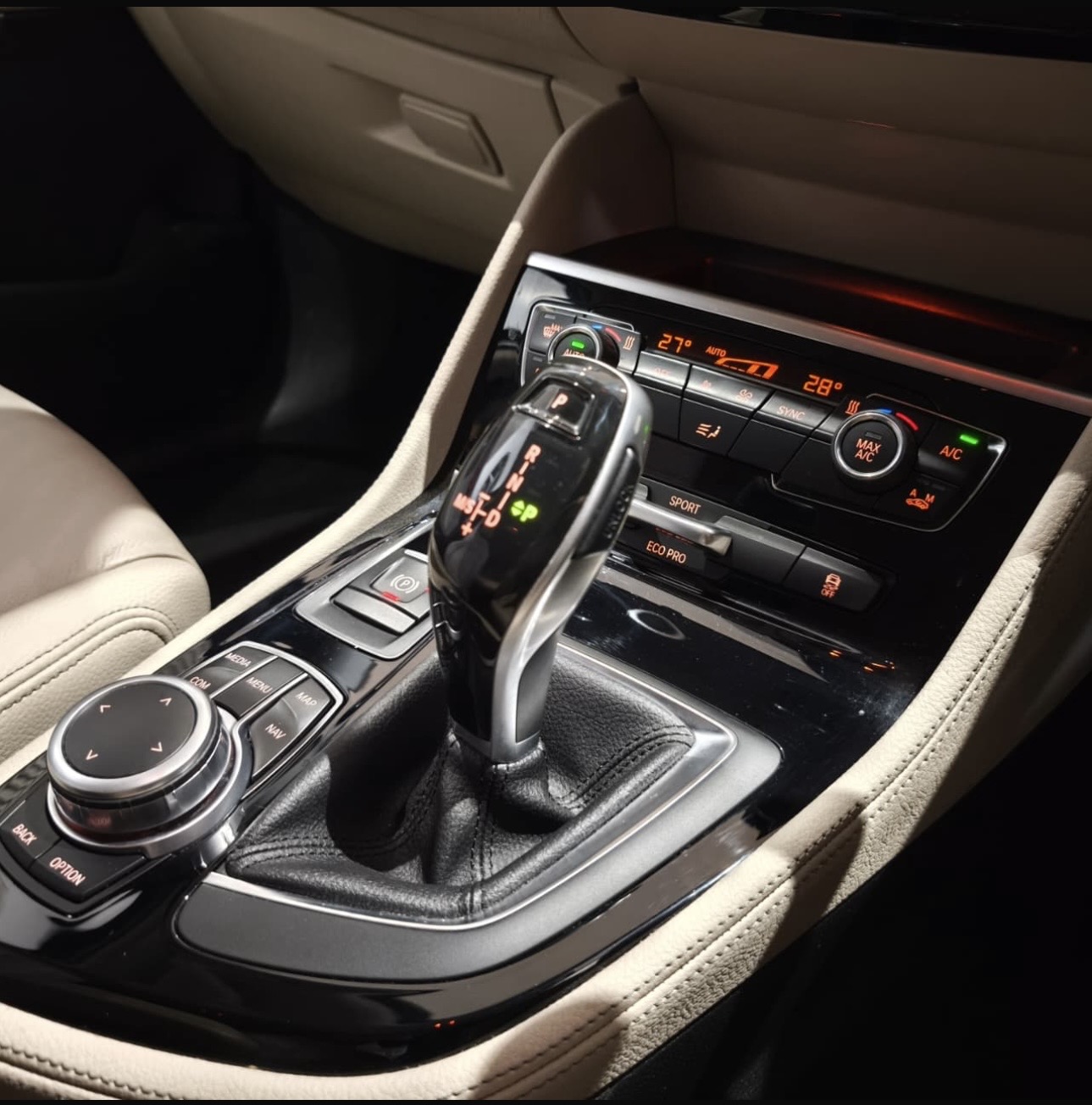 BMW 220i Gran Tourer Luxury