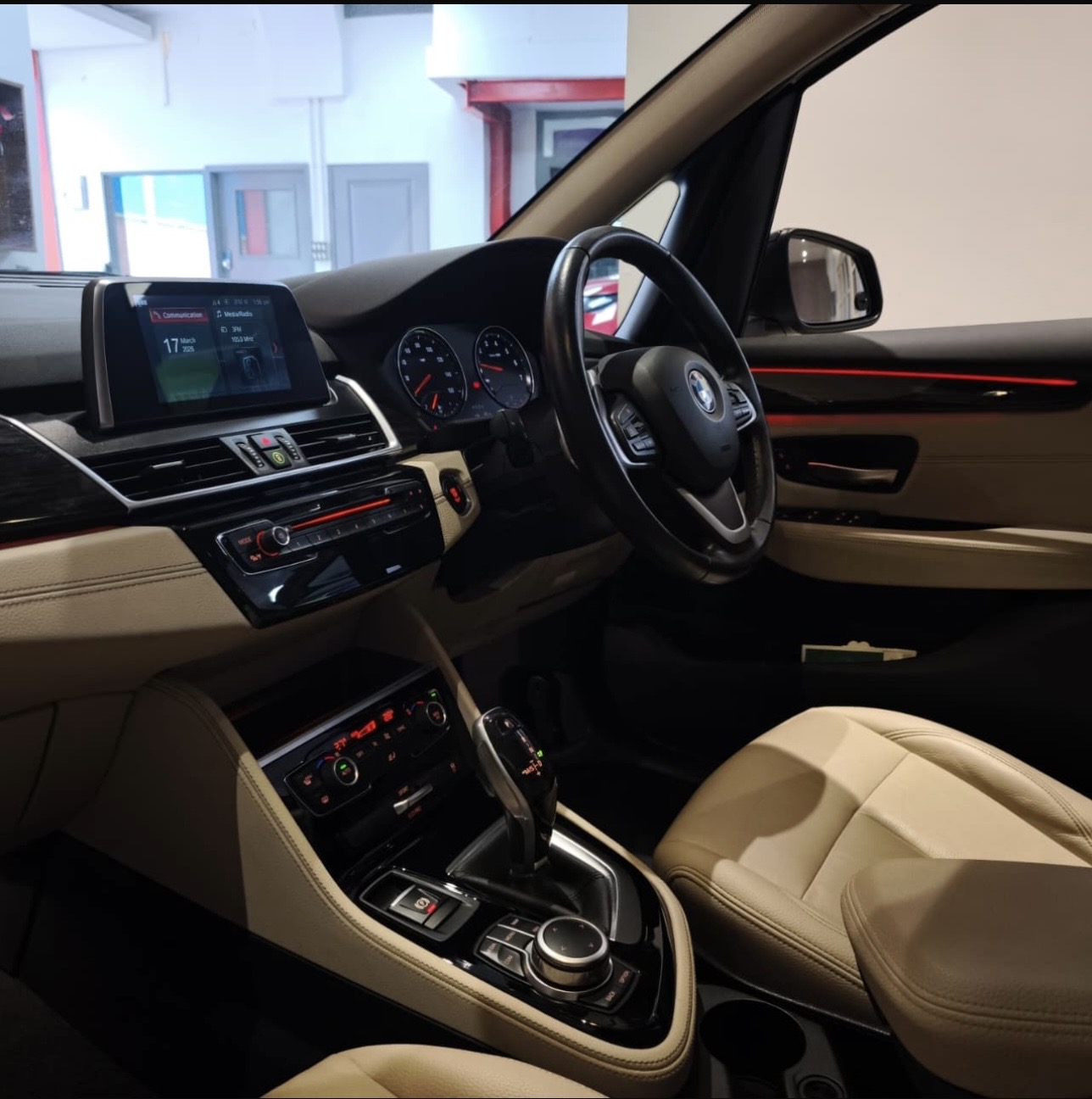 BMW 220i Gran Tourer Luxury