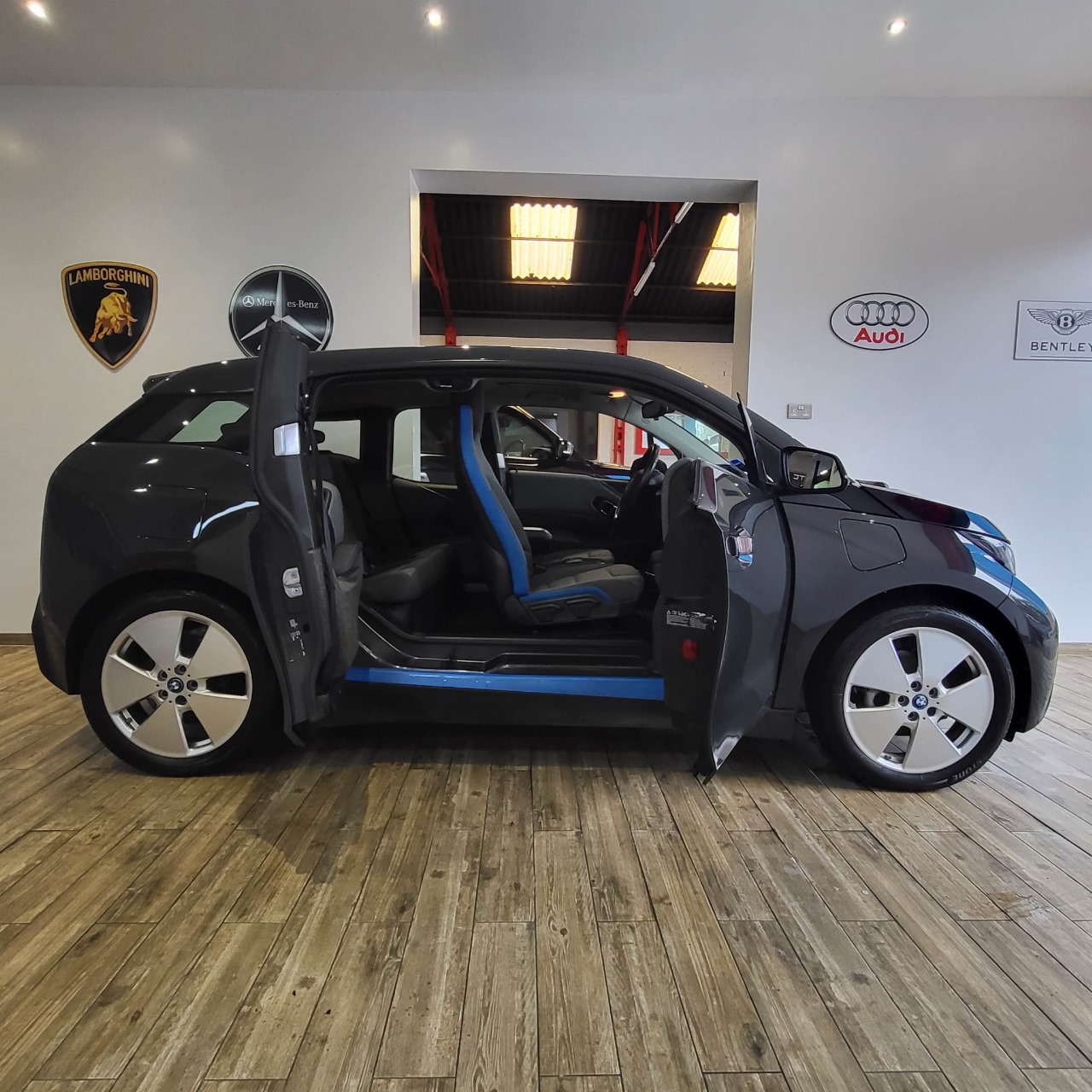 BMW i3