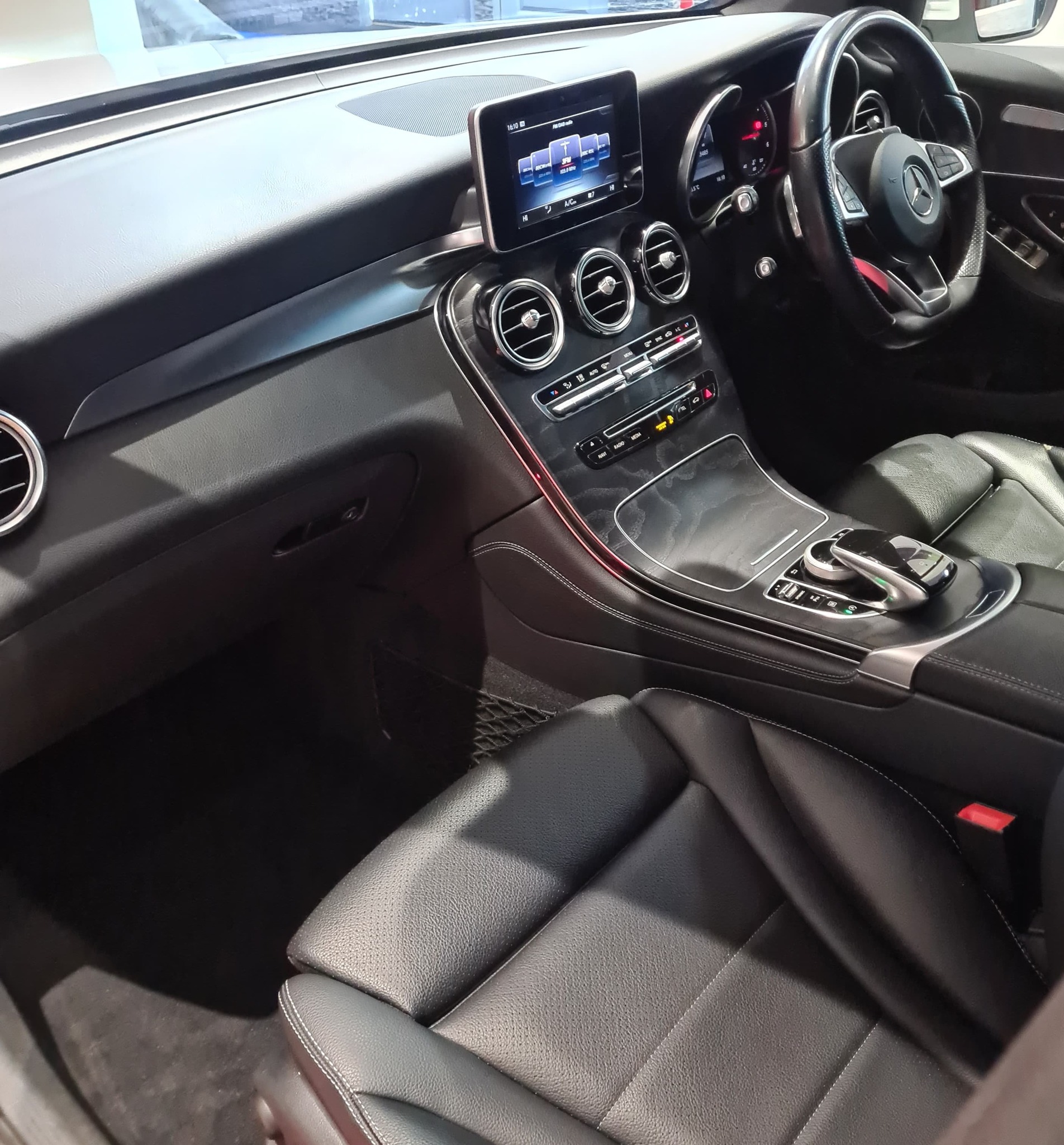 Mercedes-Benz C220d