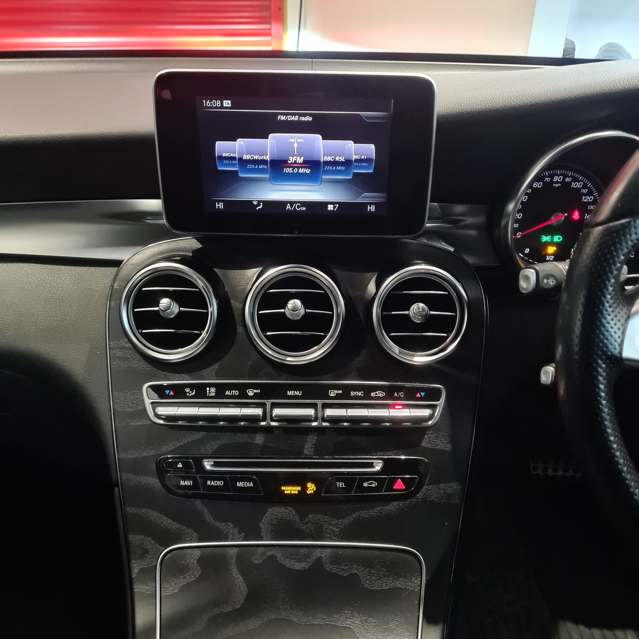 Mercedes-Benz C220d