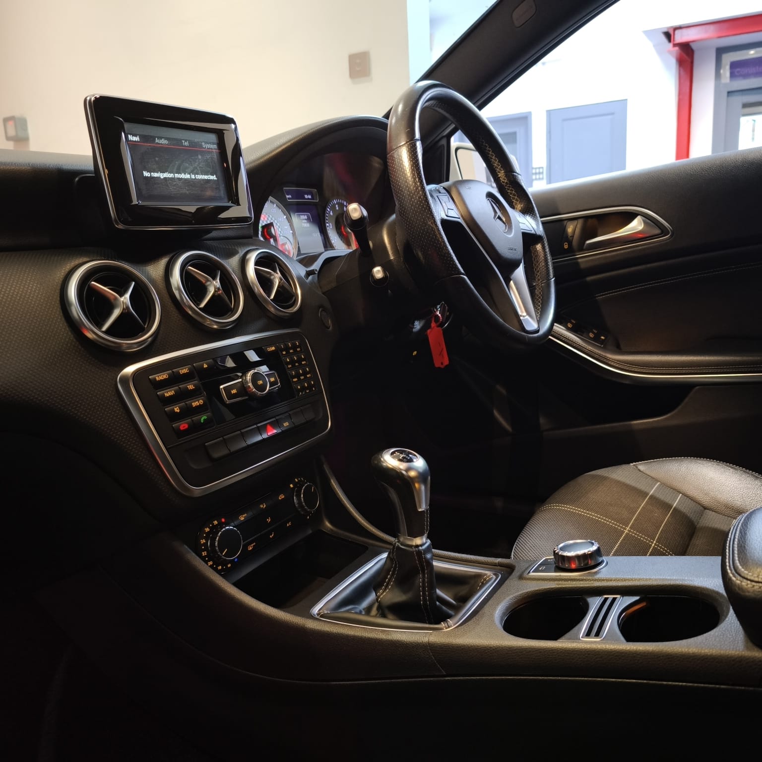 Mercedes-Benz A180
