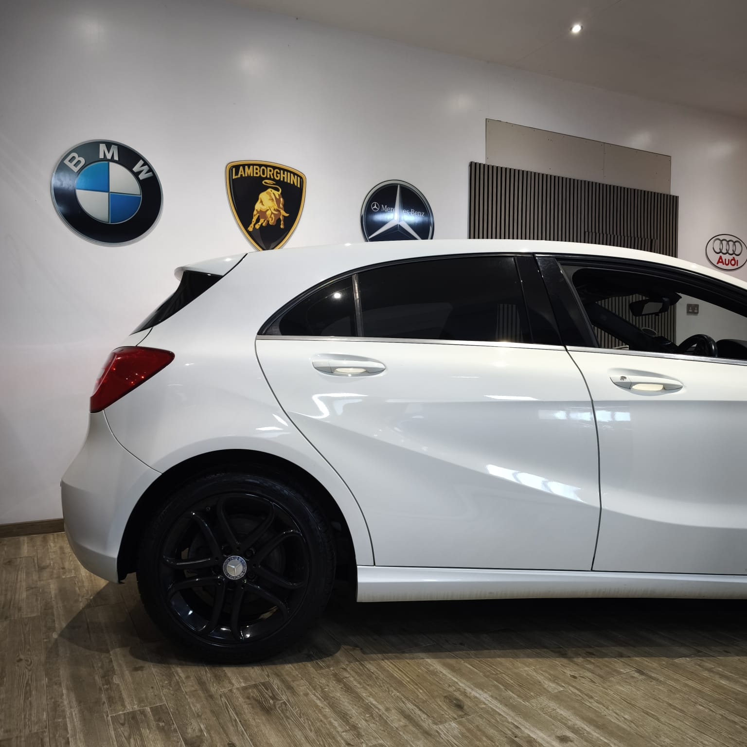 Mercedes-Benz A180
