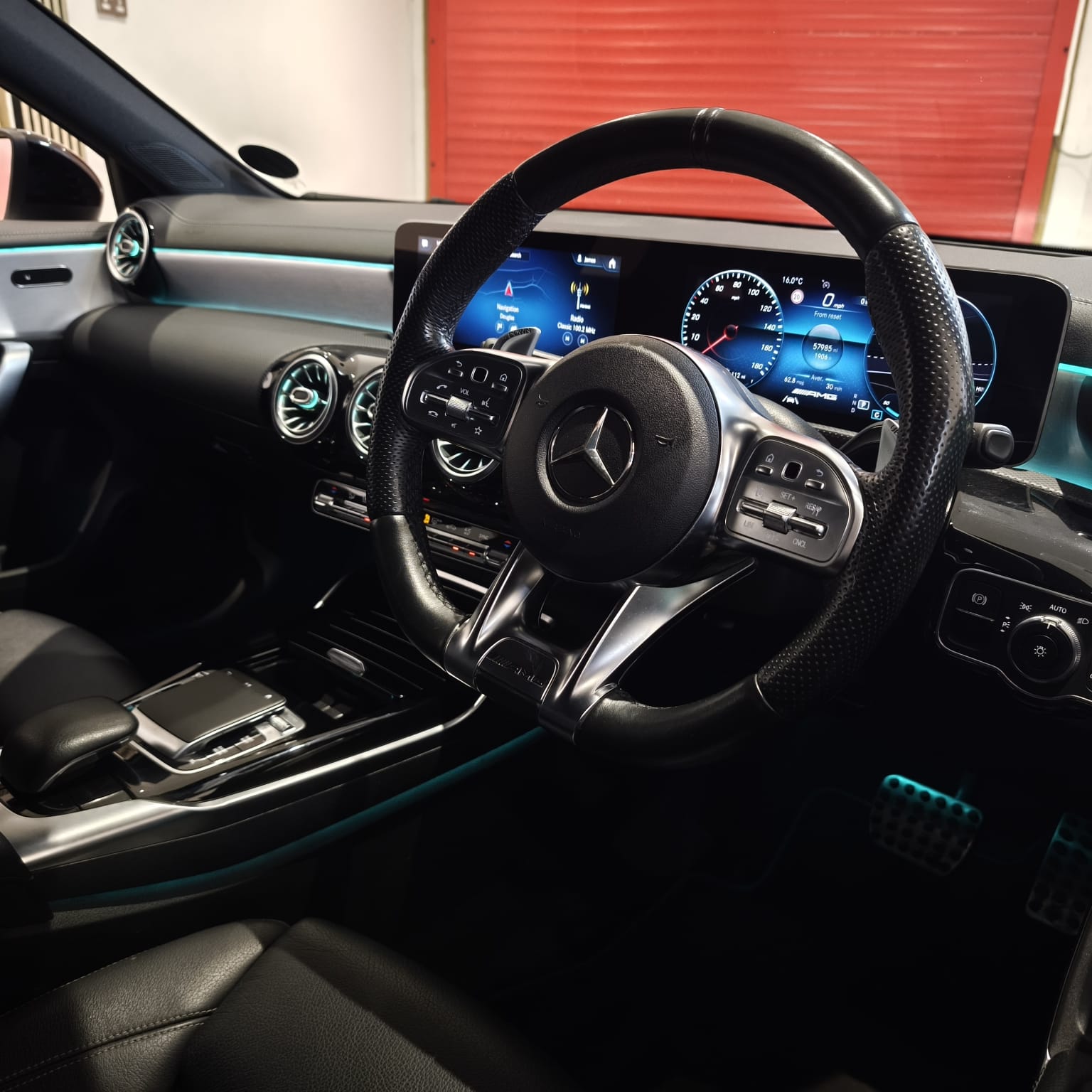 Mercedes-Benz A35 AMG
