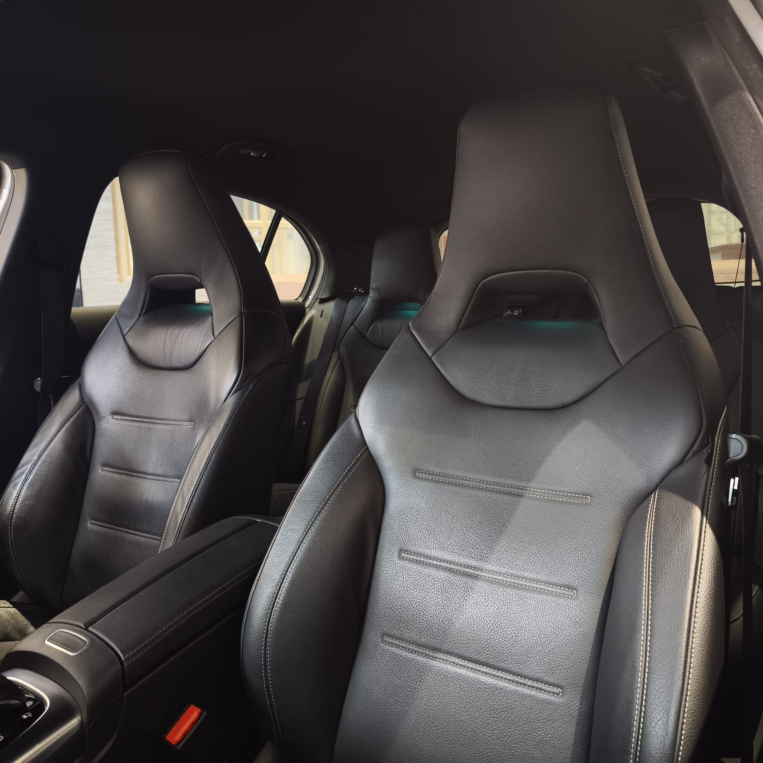Mercedes-Benz A35 AMG