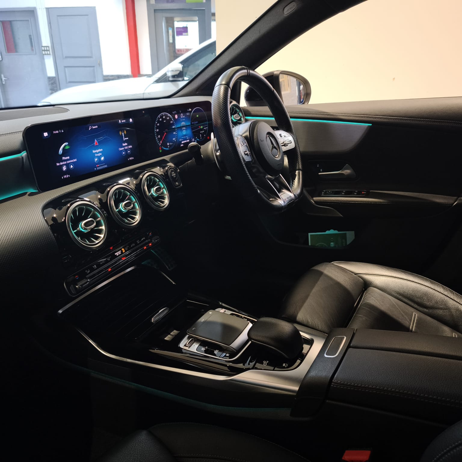 Mercedes-Benz A35 AMG