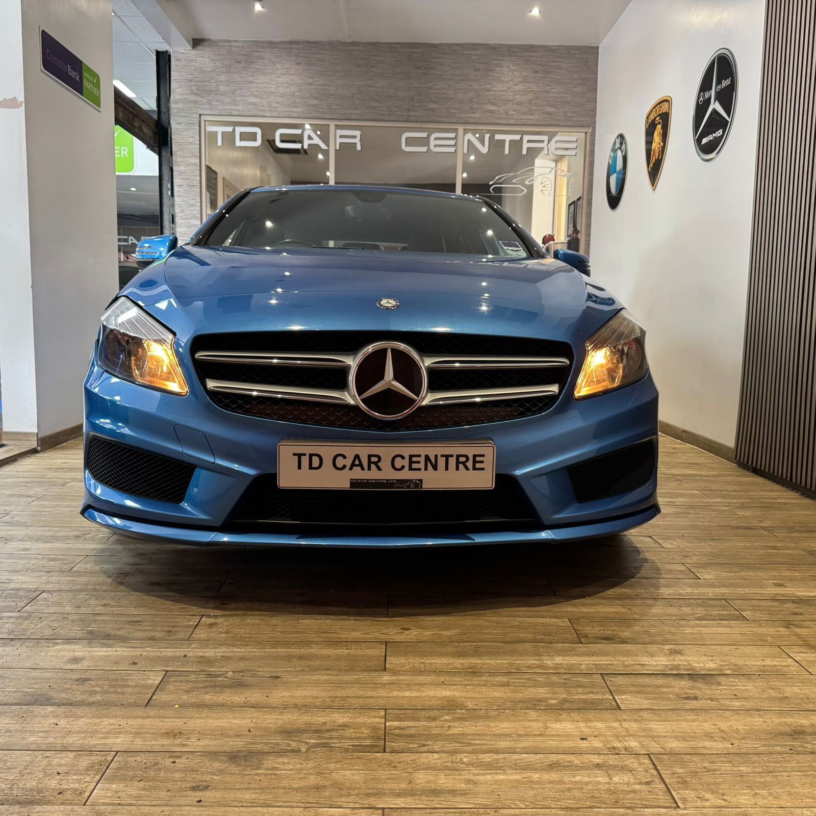 Mercedes-Benz A220
