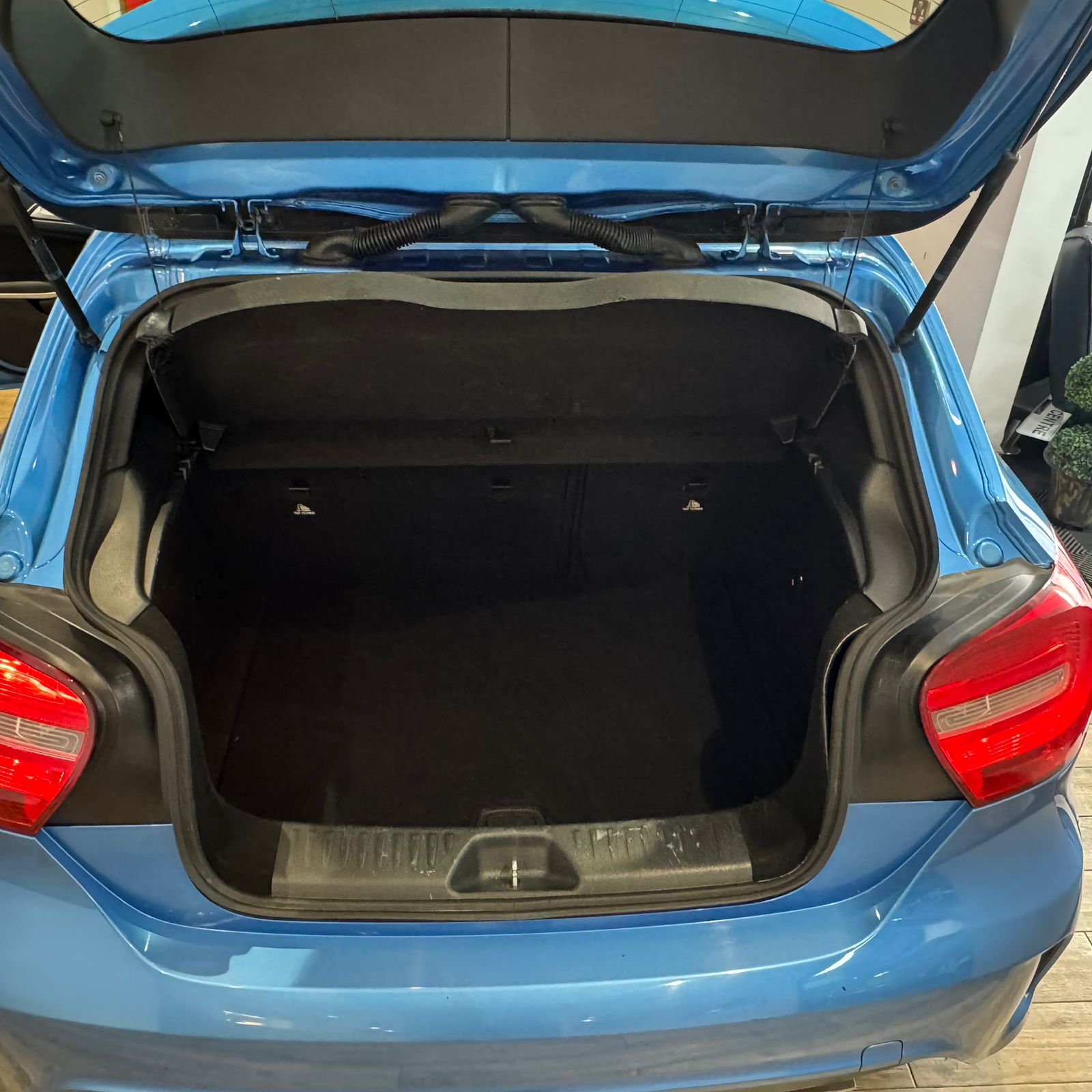 Mercedes-Benz A220