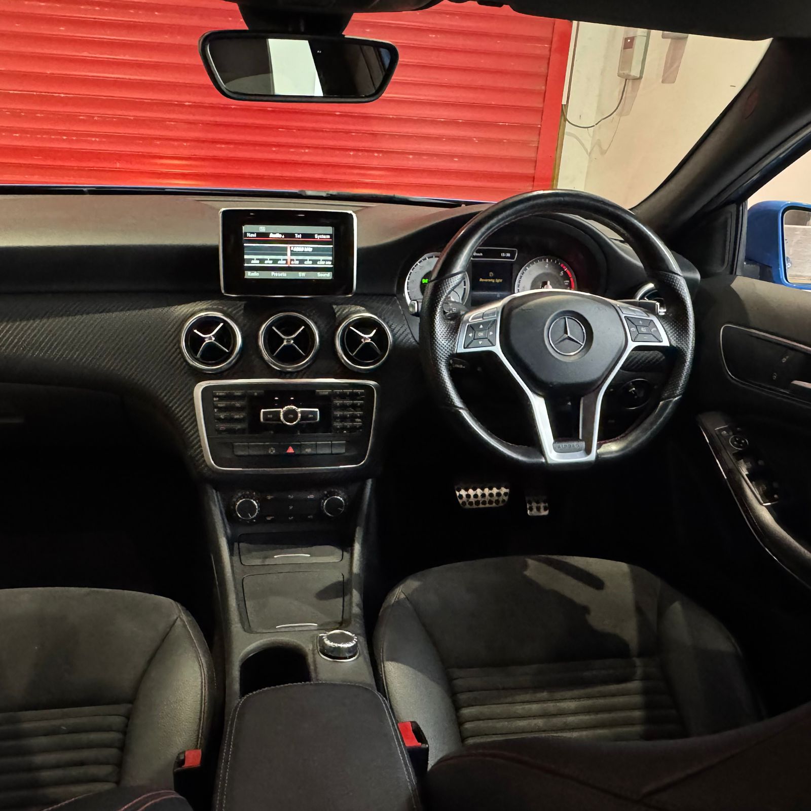 Mercedes-Benz A220