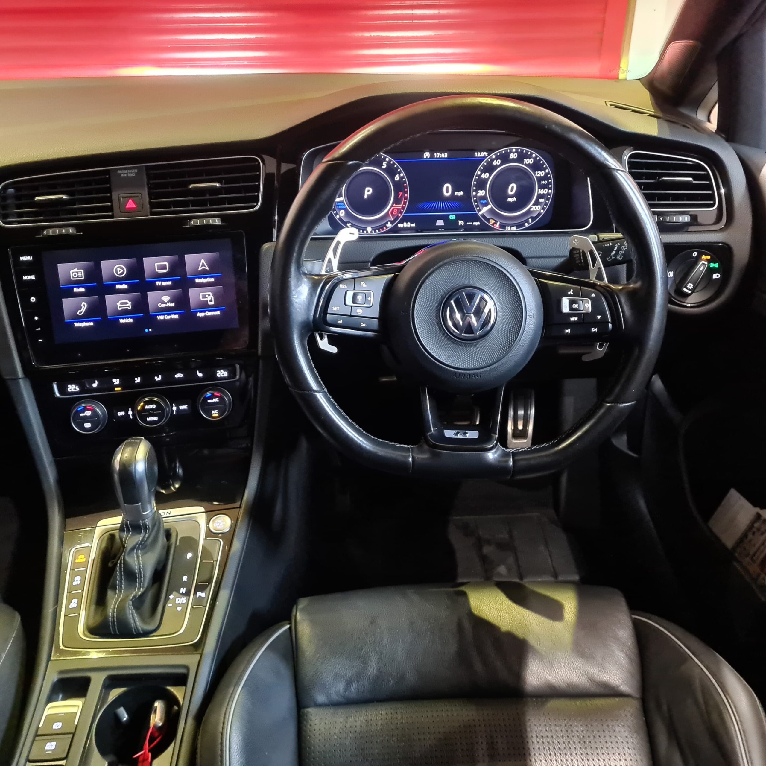 Volkswagen Golf R