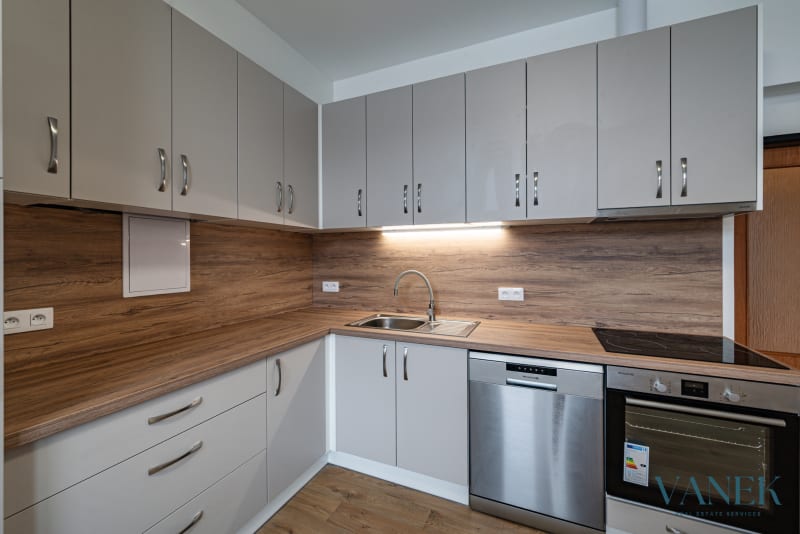 Apartment 2+1, 55m², Boženy Němcové 387/14, Mariánské Lázně — photo 3